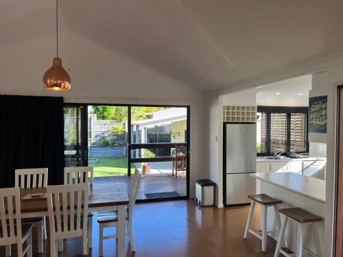 Rainbow Beach House | 14 Manooka Drive - Rainbow Beach Pets Welcome. Fully fenced