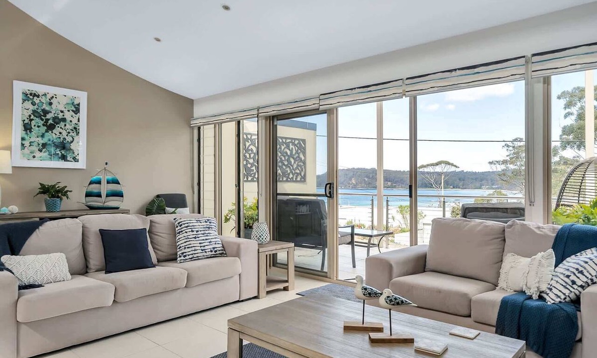 Denhams Beach House | 3-Bed with Beach Views and Entertainment Area