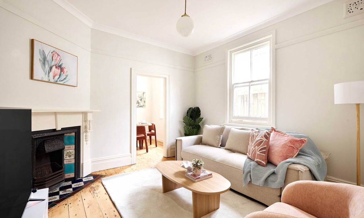 Bondi Junction House | 3BR Bondi House | Walk to Westfield, near Beach