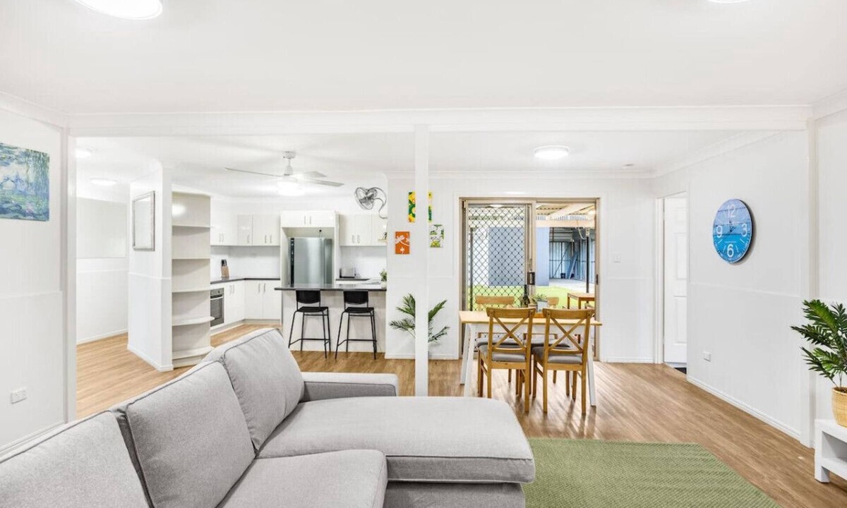 Ormiston House | 4Beds/Near water/Pool & Forest Views@Orminston