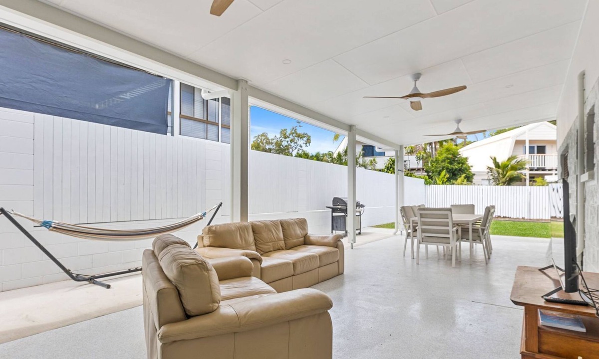 Rainbow Beach House | 6 Larapinta Court - Rainbow Beach