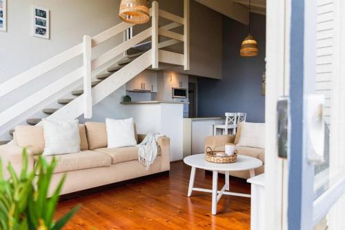 Wongarra Apartment | 6 Whitecrest Great Ocean Road Resort - Ocean View