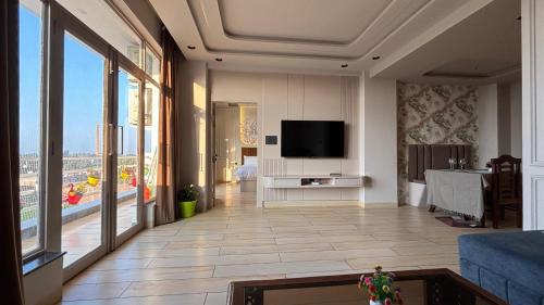 Agra Apartment | 7 mins to Taj Mahal, Family friendly,Free Parking