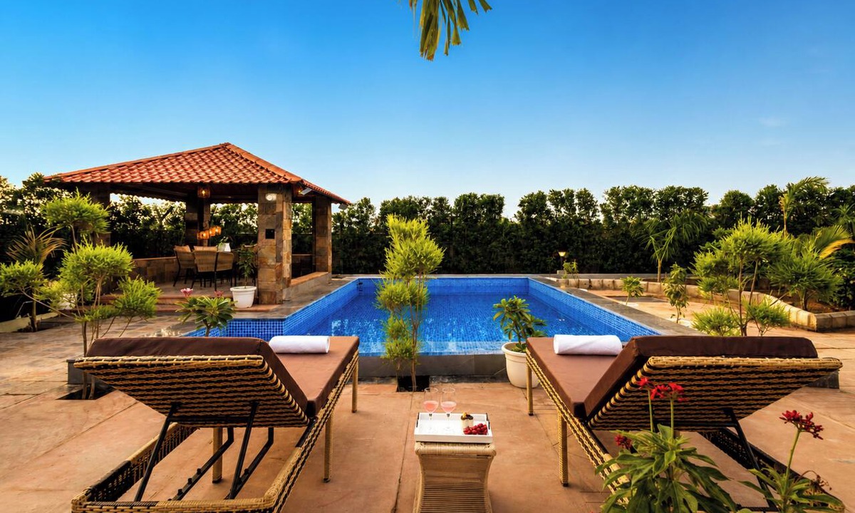 Bhiwadi Villa | Alaya Stays Royal Green Farm 2BHK W Pool