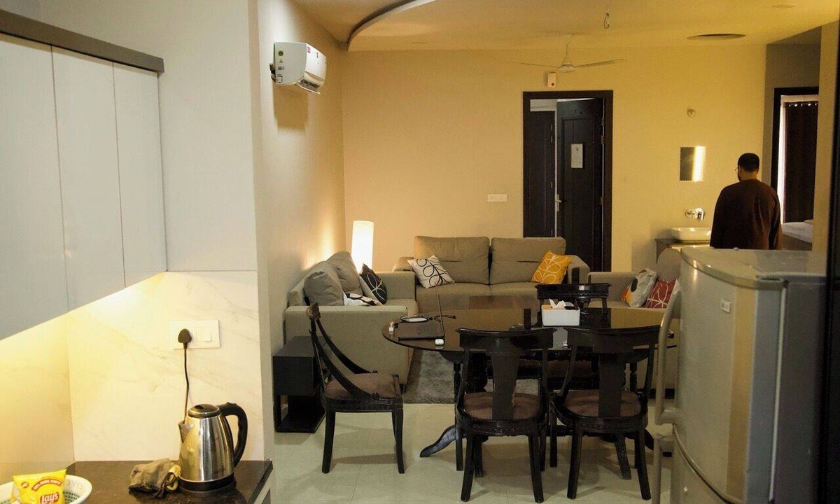 Mohali Apartment | Amur Stays 2: 3 Bedroom Independent Floor Mohali