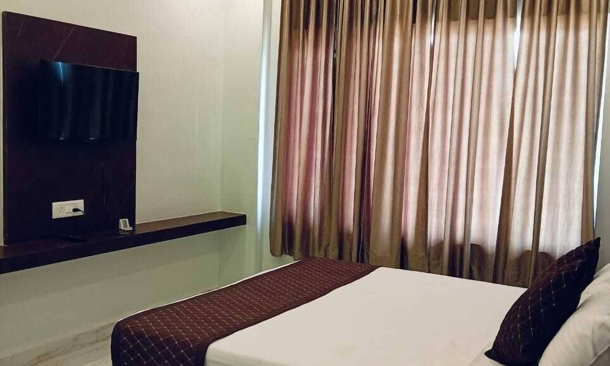 Varanasi Hotel | Anandam Hotel
