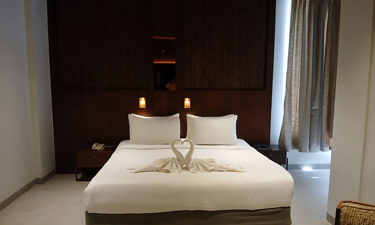 Jaunpur Hotel | Ananta Express Jaunpur