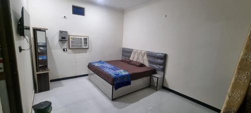 Salon Hotel | Anusthan Hotel
