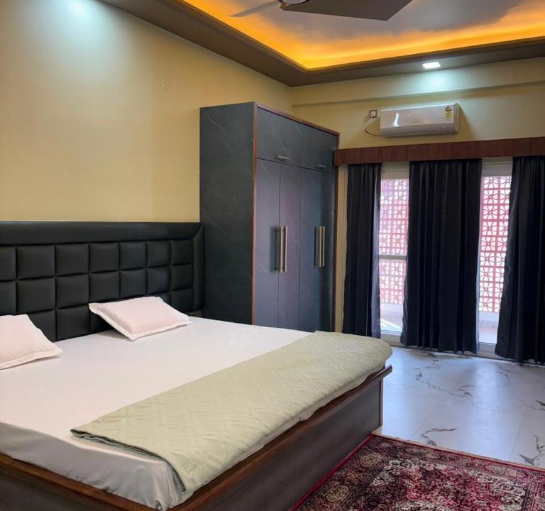 Naini Apartment | Apple's Nest Premium Stay Near Sangam