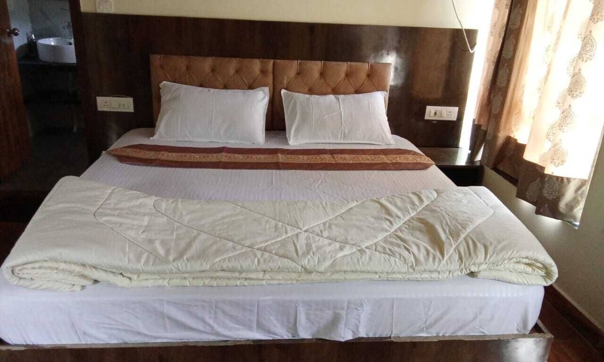 Jakh Resort | Aranyaka River Resort