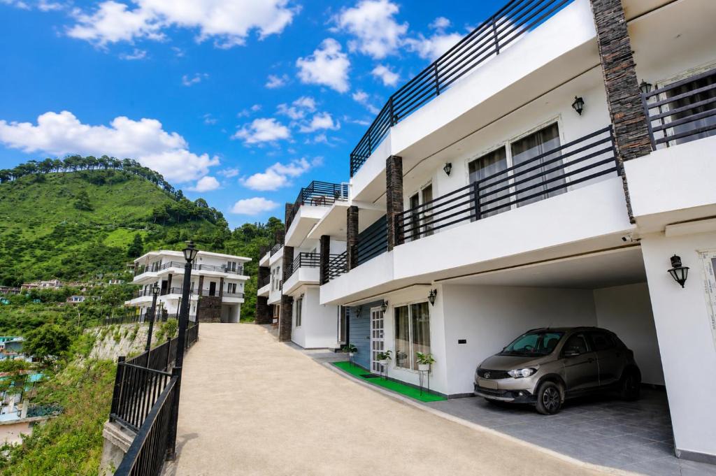 Nainital Villa | Arohan - The 4BHK Luxury Villa Nainital by Stay Blessed