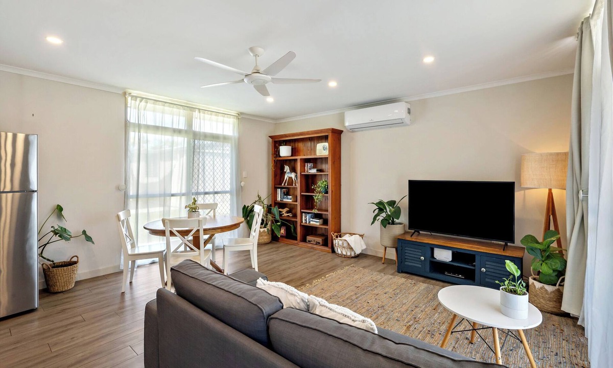 Deception Bay House | Bay Breeze