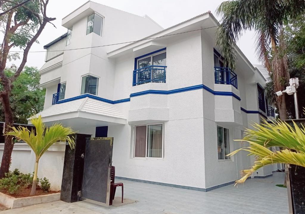 Palavakkam Hotel | Bay Breeze Suites