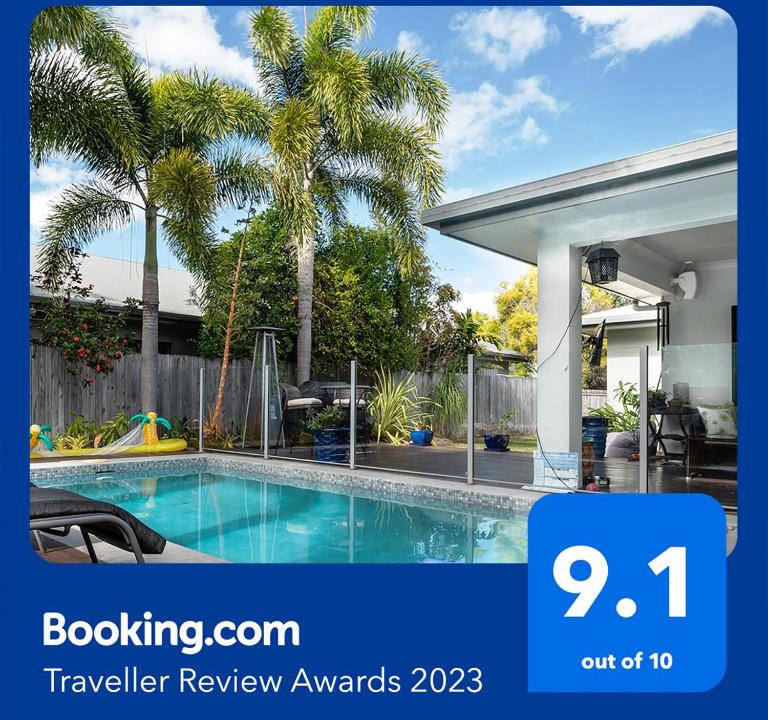 Kewarra Beach House | Beach Bliss, Private Bedroom, Private Lounge & Bathroom, plus Netflix, Wifi
