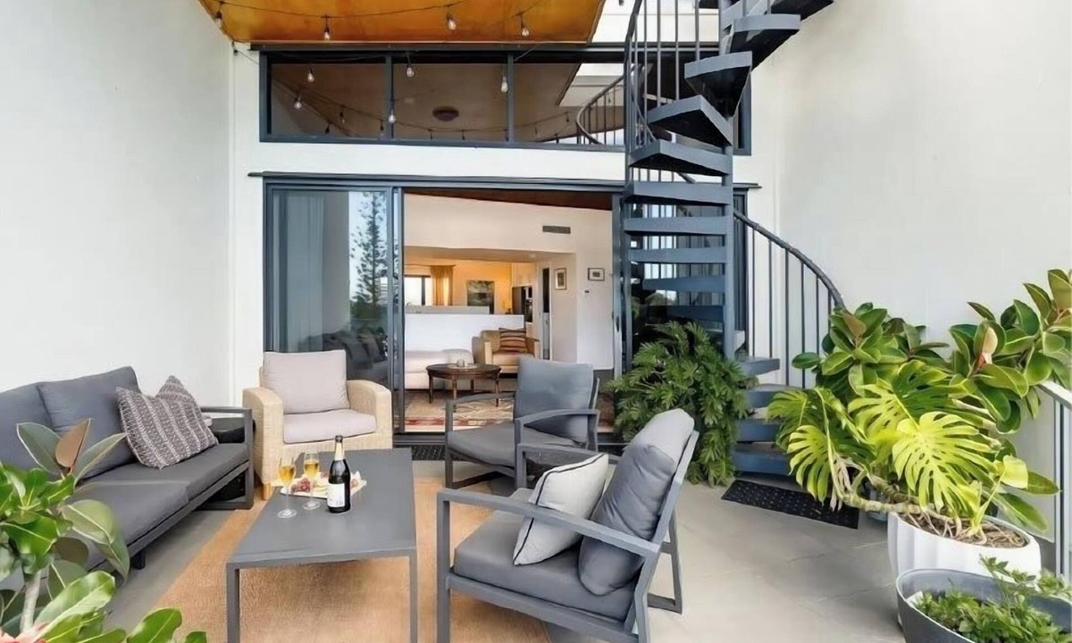Mudjimba Apartment | Beachfront Bliss on Mudjimba Esplanade