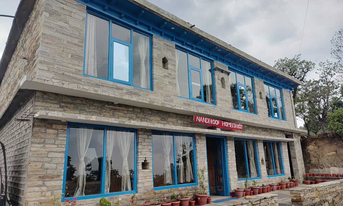 Almora Resort | Beautiful Himalayan view,peaceful, a perfect place in the lap of nature.