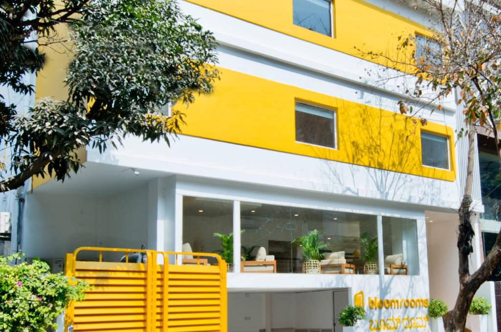 Vasanth Nagar Hotel | bloomrooms @ City Centre