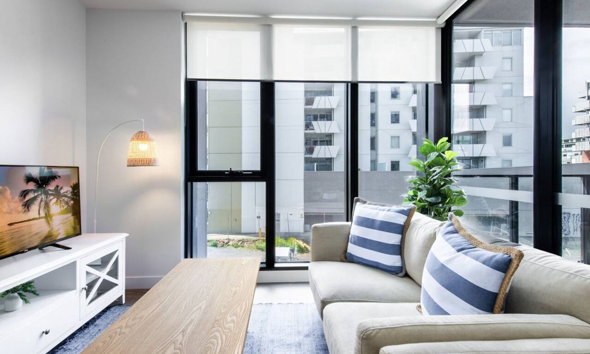 Preston Apartment | Blue Oasis Preston Rooftop Pool Escape