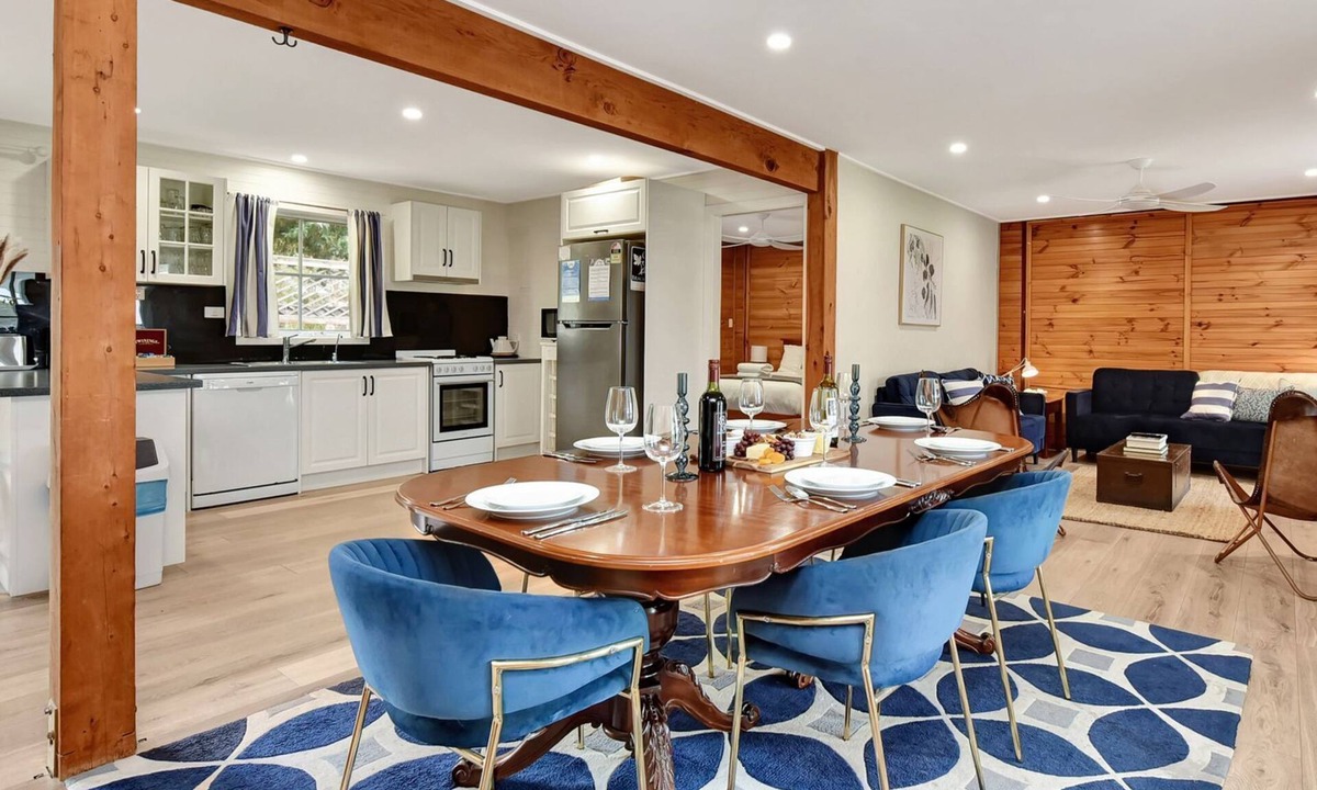 Rothbury Cottage | Bracken Ridge Vineyard - The Stables - Villa 1