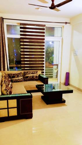 Landran Apartment | Budget Condo Family Stay 2 BHK