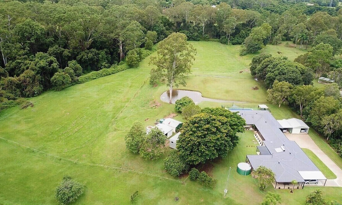 Bellmere House | Caboolture Holiday Home: Gateway to Australia's Sunshine Coast Queensland