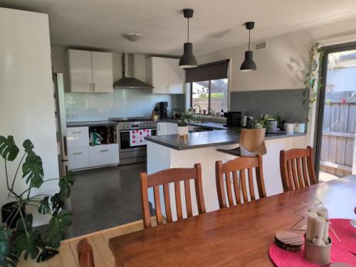 Capel Sound House | Capel Breeze