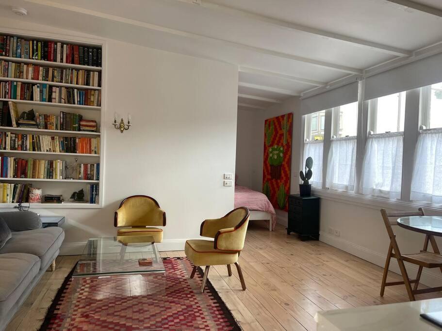 St Kilda West Apartment | Captains Rest St Kilda West