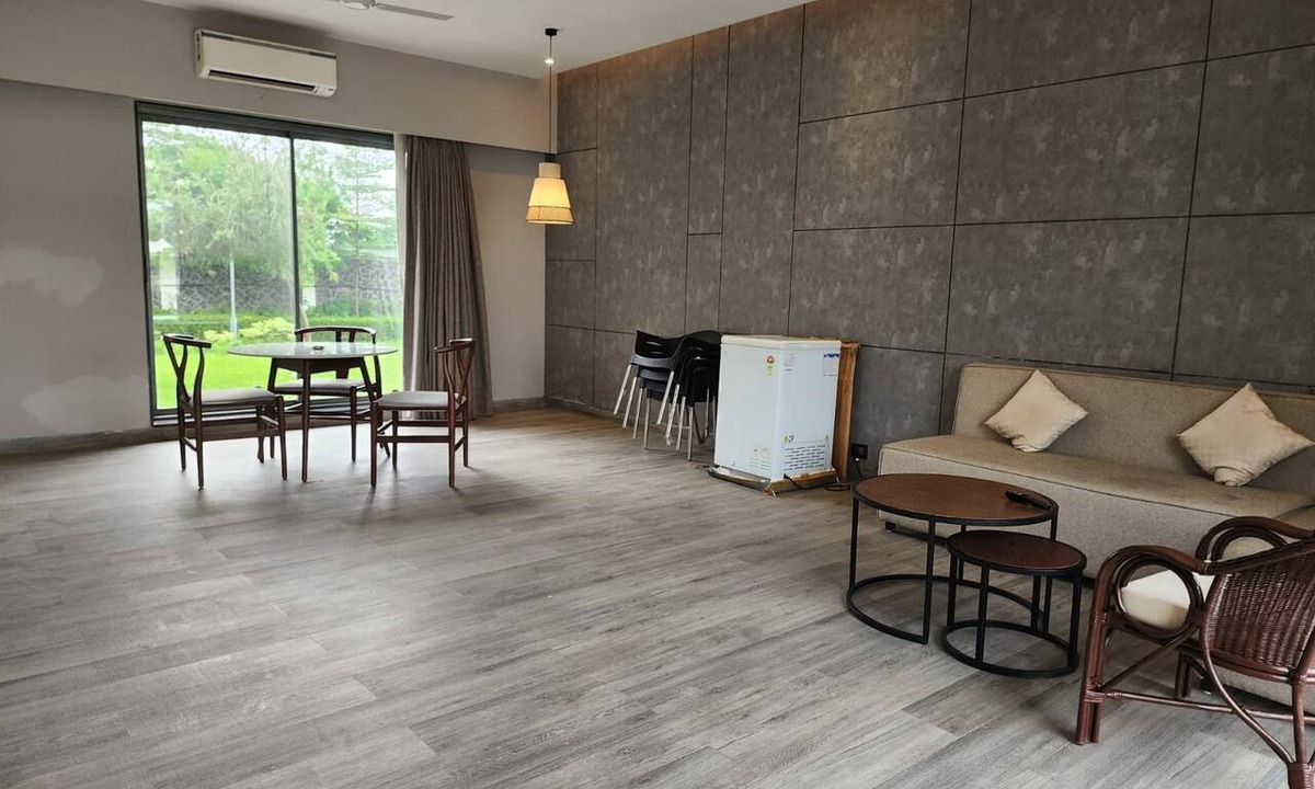 Indore House | Charming 2-bedroom country house villa in lovely Indore with AC