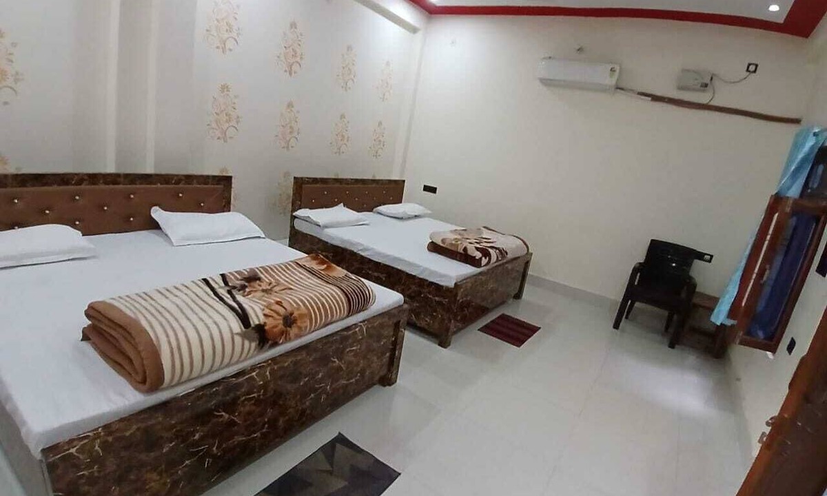 Malihabad House | Charming 2-bedroom house with AC in lovely Kathwara