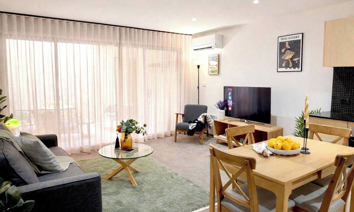 Fitzroy Apartment | Charming Cosy Apartment in the Heart of Fitzroy