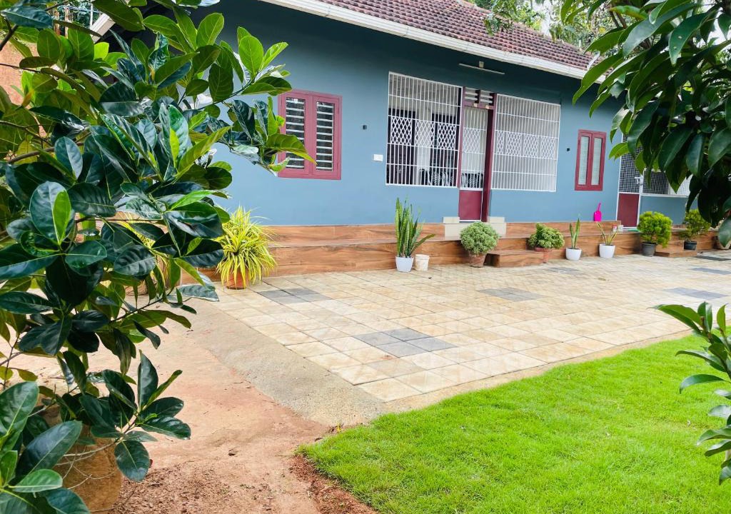 Sulthan Bathery House | CHRIS COZY FARM cottage