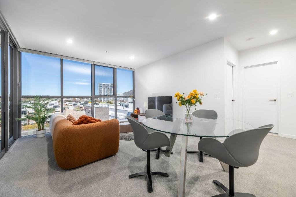 Phillip Apartment | Cloud Nine in Phillip Pool, Gym, Cinema ,Carpark