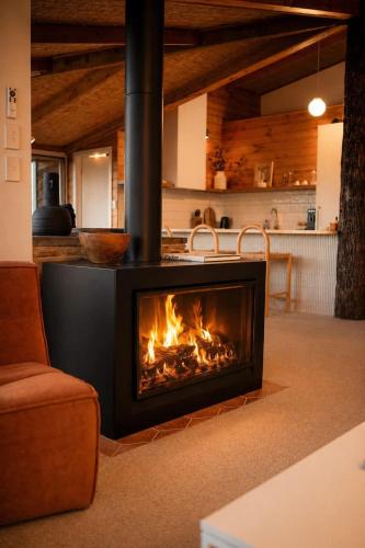 Encounter Bay Ski Chalet | Coastal Tree House- Short Stroll to Beach