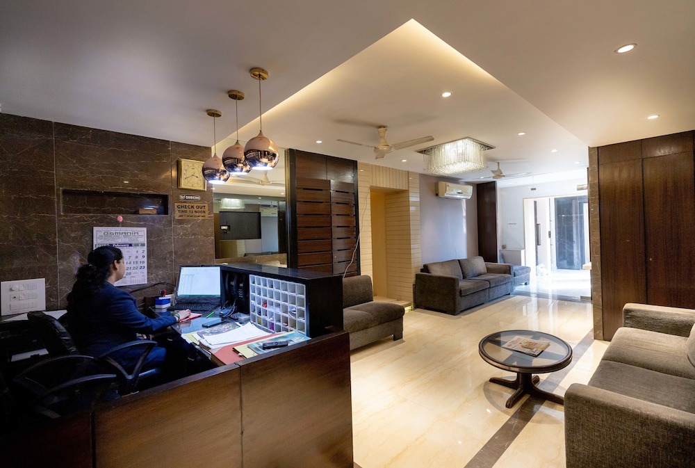 Wellington Pier Hotel | Colaba Suites