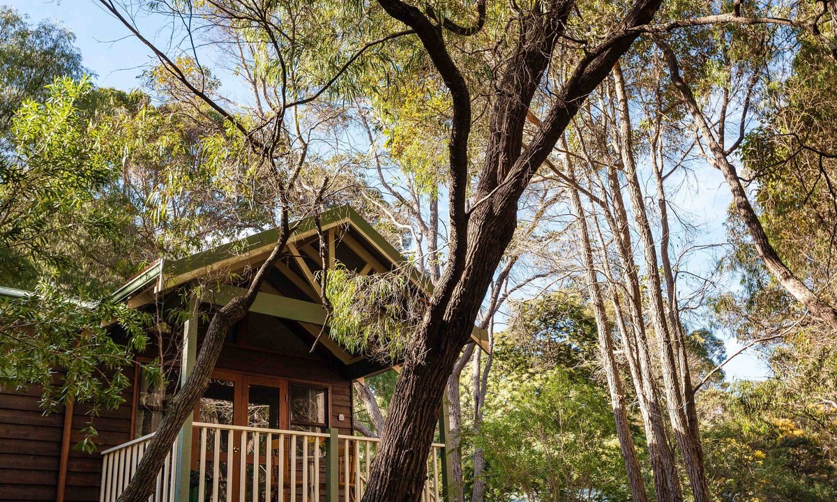 Margaret River Ski Chalet | Cozy Studio Chalet perfect for couples and a veranda overlooking the bushland