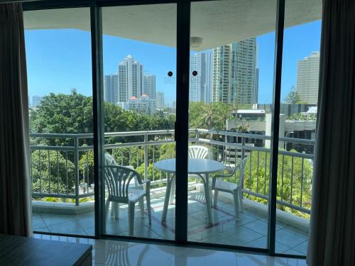 Surfers Paradise Apartment | Crown Towers