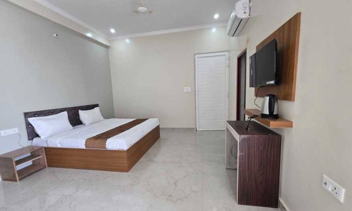 Auli House | Deluxe Lexa Grand