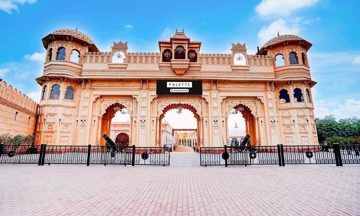 Varanasi House | DeluxeHotel Banaras Kila