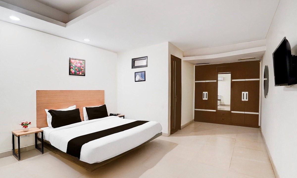 Delhi House | DeluxeRoyal Stay