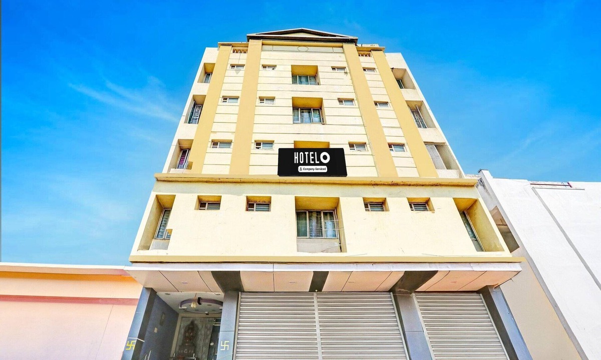 Kurnool House | DeluxeSuper Hotel O Kurnool