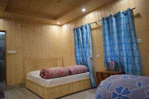 Gangotri Hotel | Devdaar Cottage Gangotri