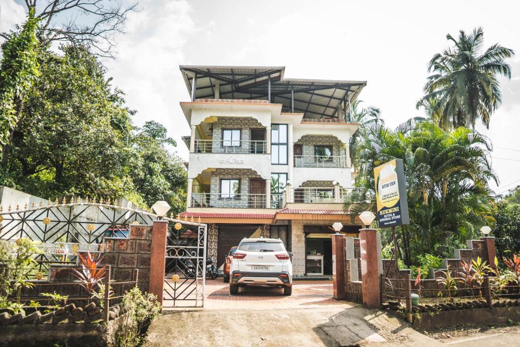 Corgao House | Dhanashree Riverview Guest House