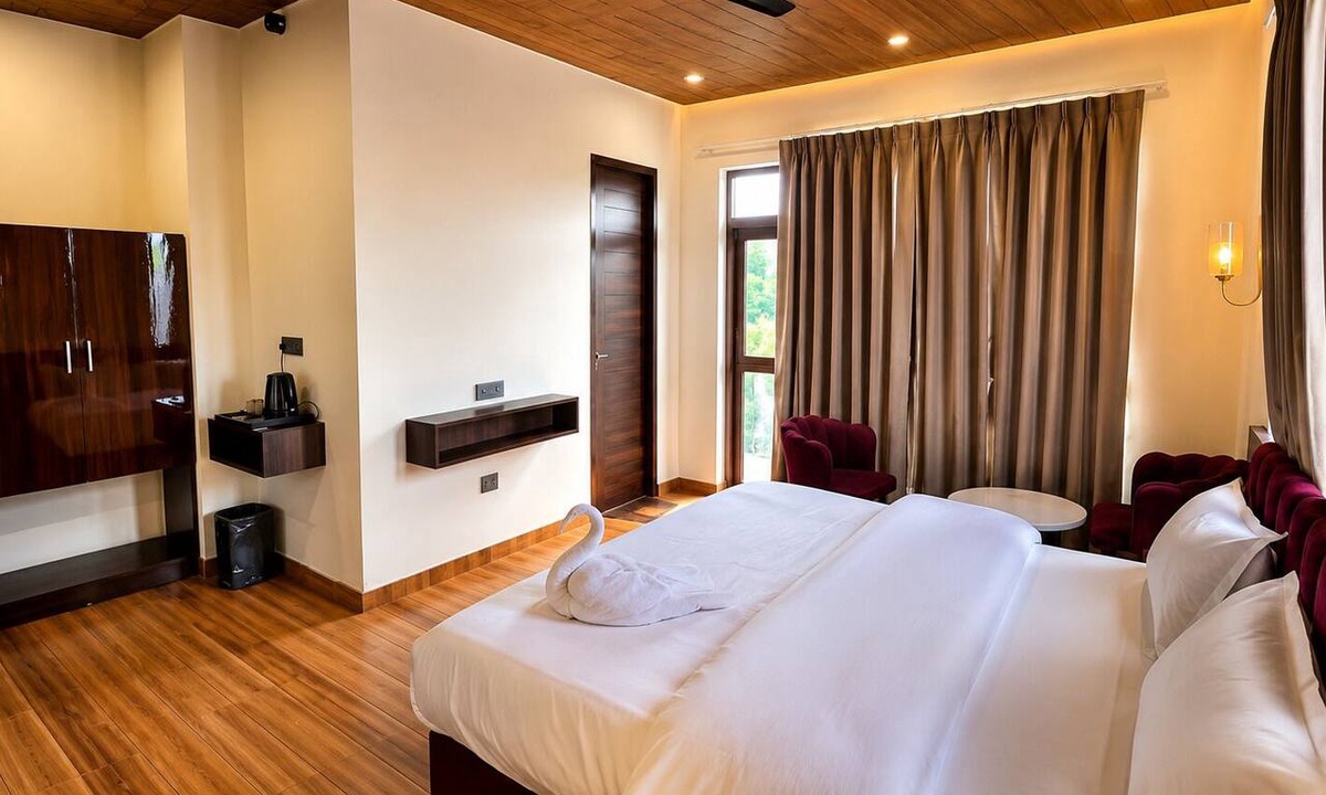 Chakrata Hotel | Dharamshila Retreat
