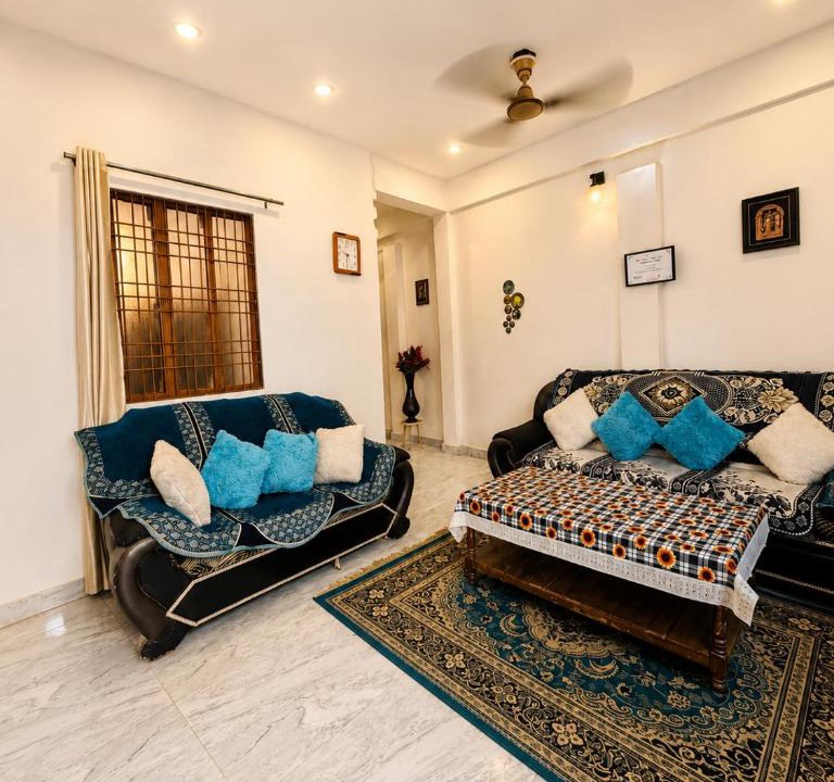 Jhusi Apartment | Divine Solace GF3 Luxury 2BHK Homestay near Sangam, Prayagraj
