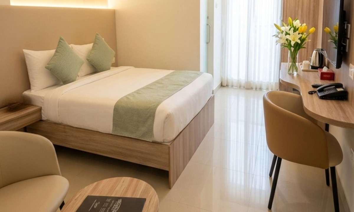 Mahindra World City Hotel | Downtown Business Hotel