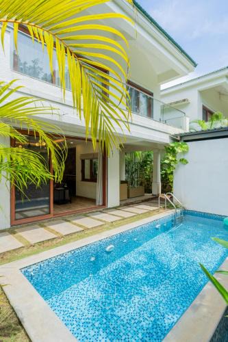Siolim Villa | ELIVAAS Signature 3 BHK Pvt Pool & Bar - Villa Valerie