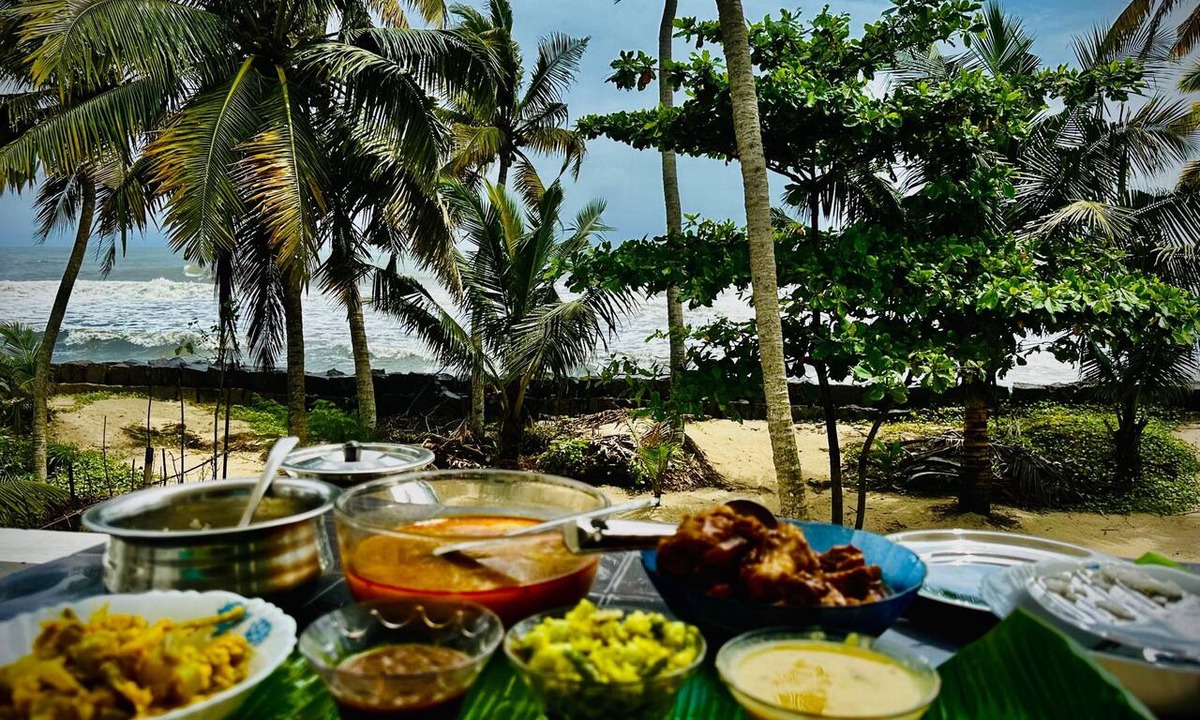 Andhakaranazhy House | Elkanah Aelyn Beach Homestay with Sea view Lovely 2-bedroom with AC in Alappuzha