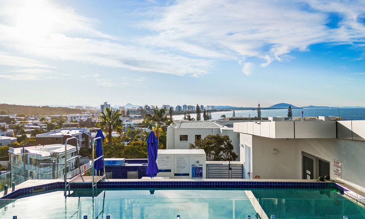 Alexandra Headland Apartment | Elysee Beachside 2 Bedroom Apartment