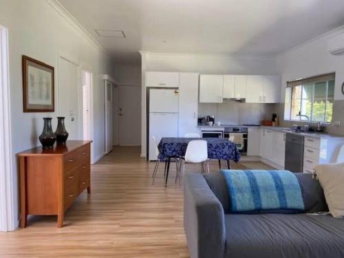 Esperance Apartment | Eos 2
