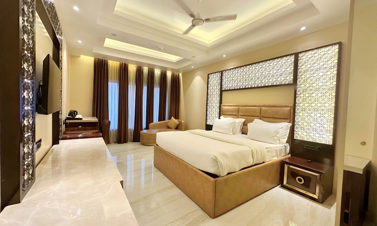 Dhampur Hotel | Eurasia Palace